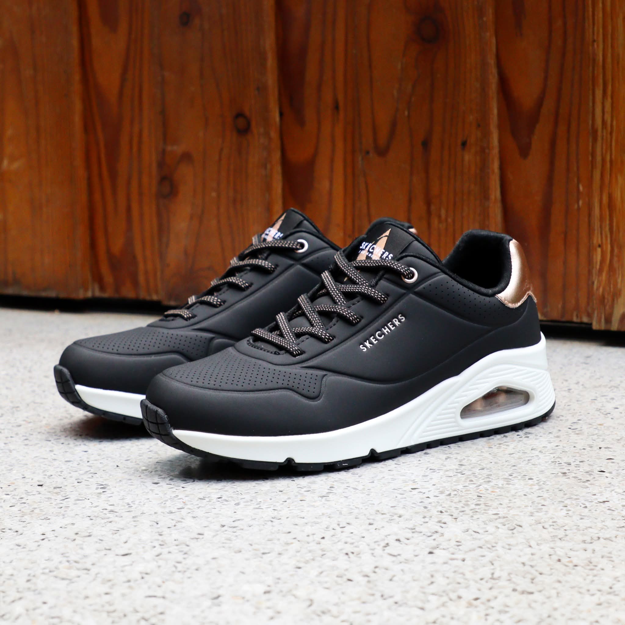 SKECHERS UNO