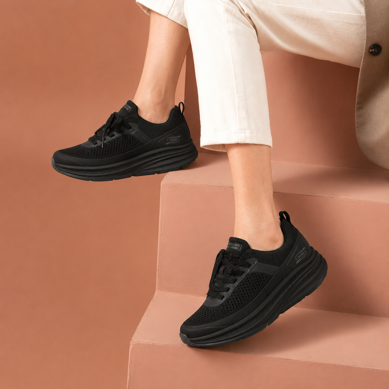 SKECHERS MEMORY FOAM