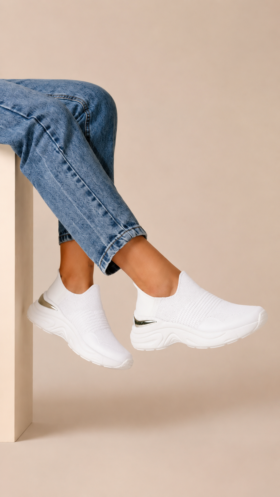 SKECHERS SLIP-INS