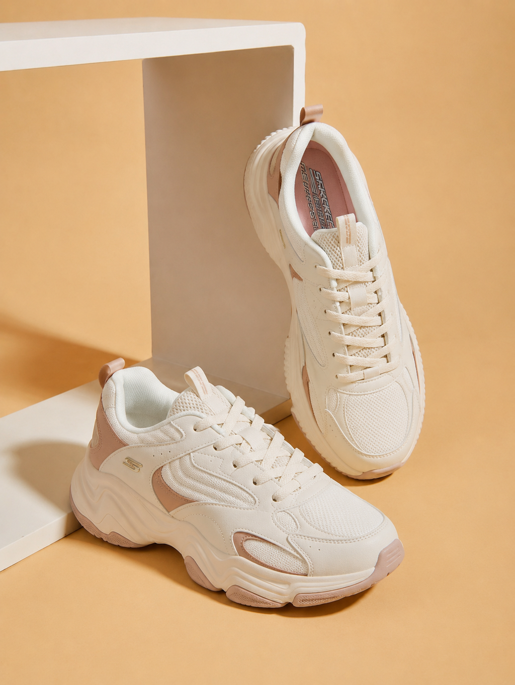 SKECHERS MEMORY FOAM